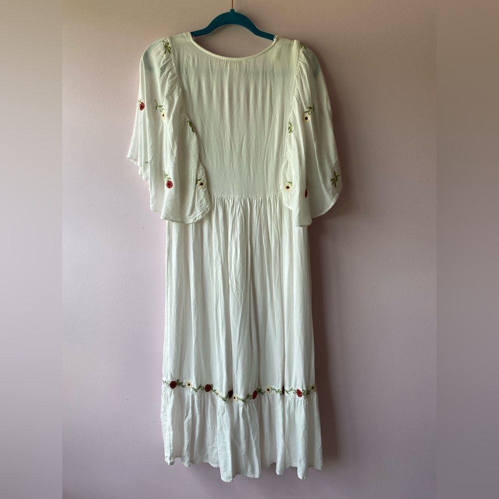 SWEET MAGNOLIA Embroidered Floral White Midi Dress Size Small Boho Cottagecore - Picture 10 of 13
